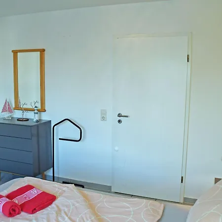 Schoene Ferienwohnung Mit Balkon In Διαμέρισμα *