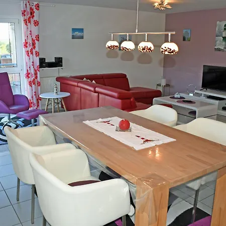 Schoene Ferienwohnung Mit Balkon In *