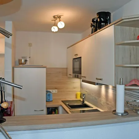 Schoene Ferienwohnung Mit Balkon In Lejlighed