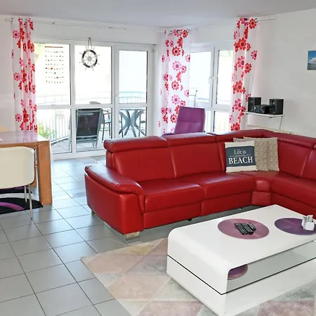 Schoene Ferienwohnung Mit Balkon In Lejlighed